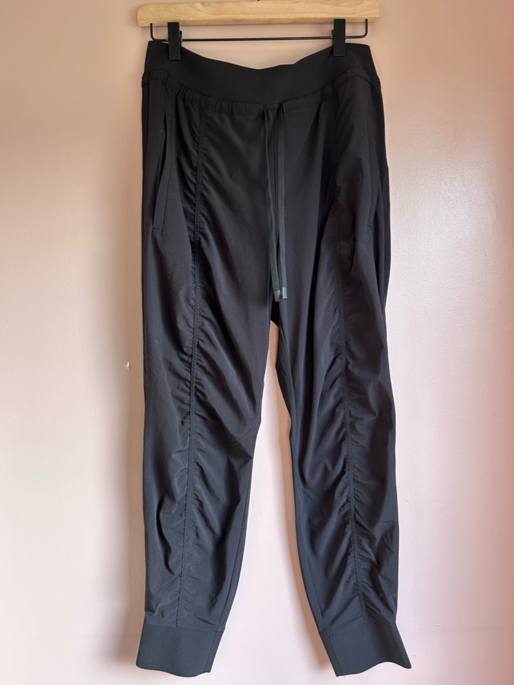 Athleta Attitude Pant Black Joggers Size 12 P